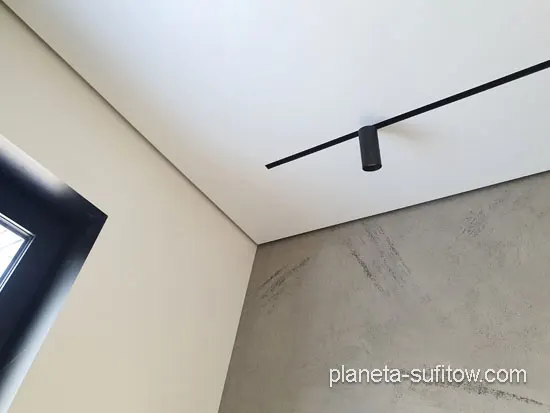 shadow seam on the ceiling