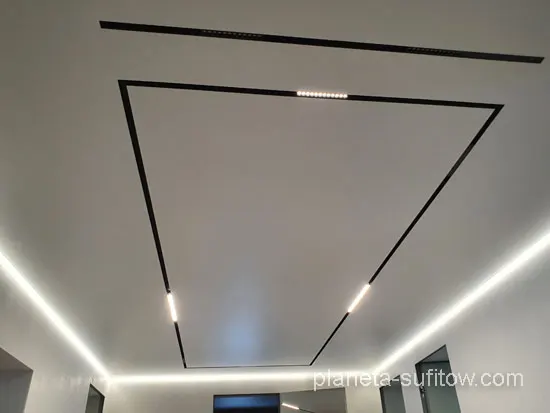LED na suficie napinanym galeria